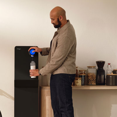 fontaine noire Advanced dans salle de pause